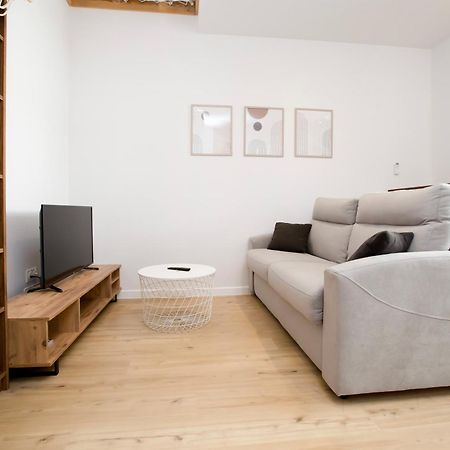 Ferienwohnung Montsejour - T2 Climatise Avec Filet Et Fauteuil Suspendu Tarbes Exterior foto